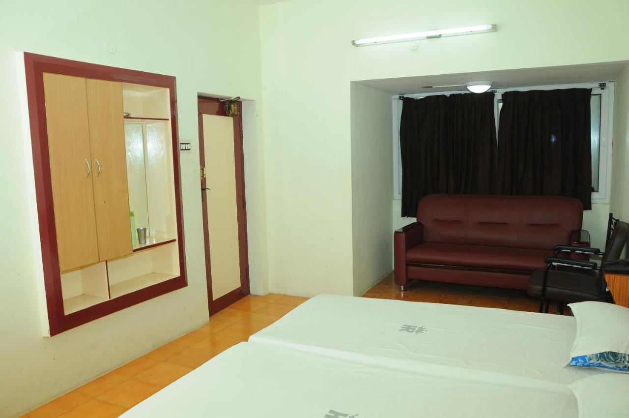 Hotel Radhakrishna Мадурай Экстерьер фото